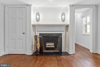330 Wolfe St in Alexandria, VA - Building Photo - Building Photo