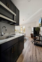 138 Wickham Ave in Middletown, NY - Building Photo - Building Photo