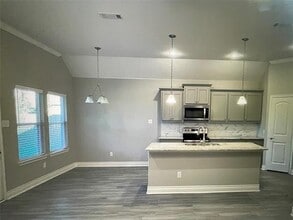 1006 Eva Dr in Greenville, TX - Building Photo - Building Photo