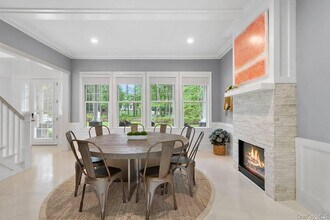 2 Sophia Ct in Westhampton, NY - Building Photo - Building Photo