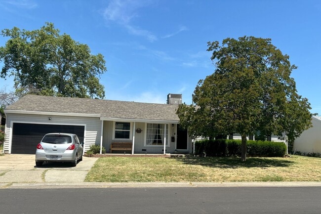 property at 2229 Juliesse Ave