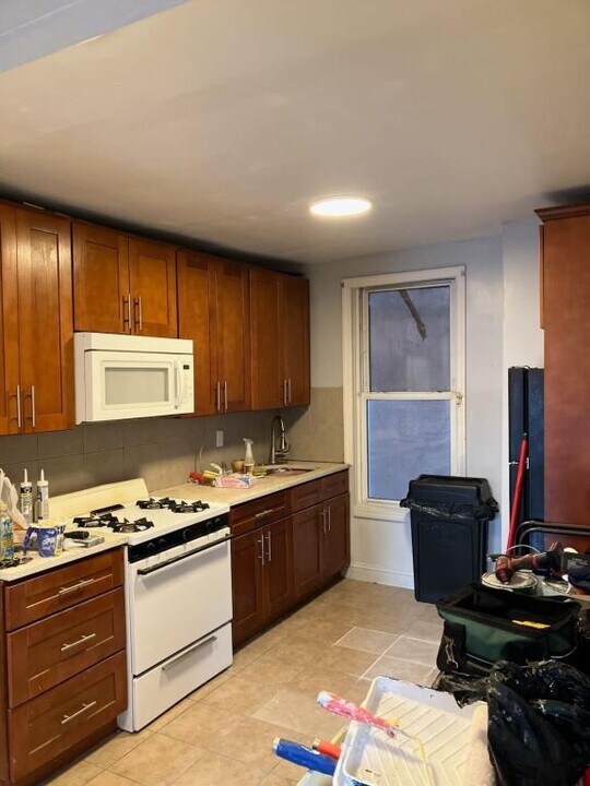 1372 Zerega Ave in Bronx, NY - Building Photo