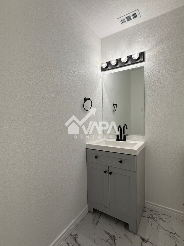 8259 Sunshine Trail Dr in San Antonio, TX - Building Photo - Building Photo