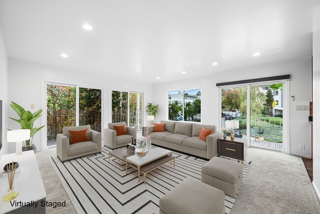 property at 695 Mariposa Ave