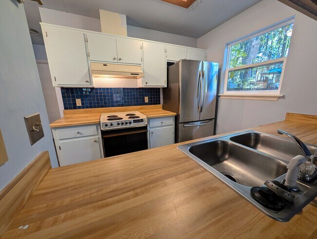 151 Parkbrook Cir in Tallahassee, FL - Building Photo - Building Photo
