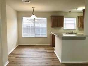 2912 James in Granbury, TX - Building Photo - Building Photo