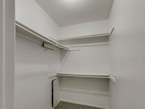 2720 W I-240 Service Road in Oklahoma City, OK - Building Photo - Building Photo