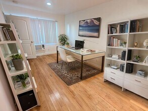 1010 Wilton Pl in Los Angeles, CA - Building Photo - Building Photo
