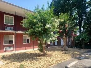 201 Ave B in Knoxville, TN - Building Photo - Building Photo