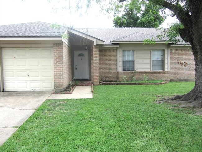 17907 Fieldglen Dr in Houston, TX - Building Photo - Building Photo
