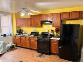 10501 S Corliss Ave, Unit 1 in Chicago, IL - Foto de edificio - Building Photo