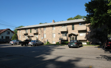 Stoddard Apartments in East Lansing, MI - Building Photo - Building Photo