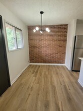 2402 Algonquin Rd in Rolling Meadows, IL - Building Photo - Building Photo