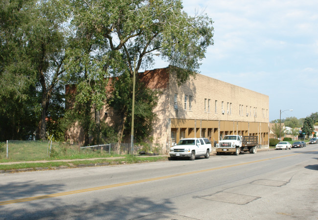 2416 S 16th St in Omaha, NE - Foto de edificio - Building Photo