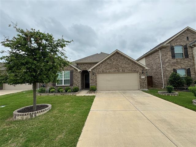 property at 3905 Cicada Ln
