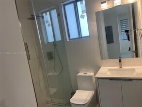 3155 NW 103rd St, Unit 3155 in Miami, FL - Building Photo - Building Photo