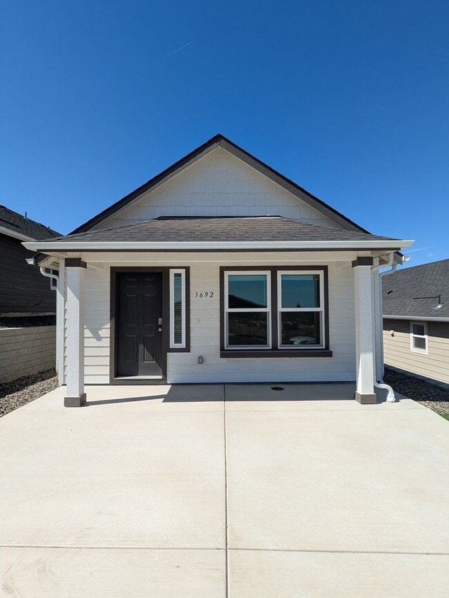 property at 3692 S Penn St