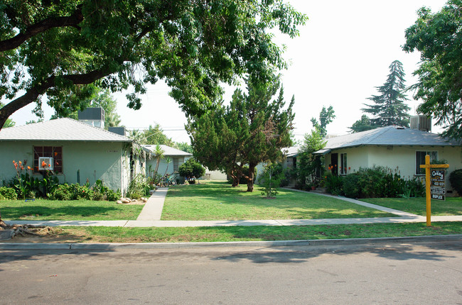 1303 Harvard Ave in Fresno, CA - Building Photo - Building Photo