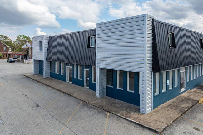 1100 Lincoln Hwy