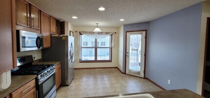15205 French Dr N in Hugo, MN - Building Photo - Building Photo