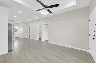 12 Crestview St-Unit -2 in Weslaco, TX - Building Photo - Building Photo