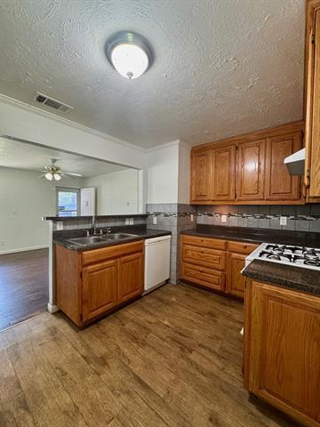 2132 Potter Ln in Mesquite, TX - Building Photo - Building Photo