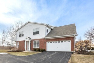 2641 Loren Ln in Algonquin, IL - Building Photo