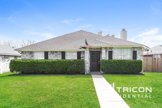 property at 1114 Alicia Ln