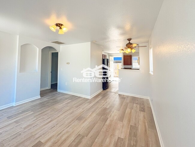 1540 Valentia St in Denver, CO - Building Photo - Building Photo