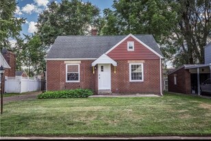 2910 14th St NW in Canton, OH - Building Photo