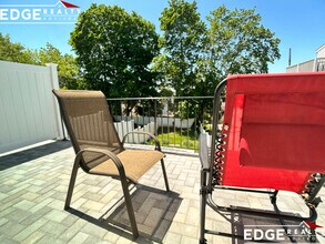 240 Palfrey St in Watertown, MA - Foto de edificio - Building Photo