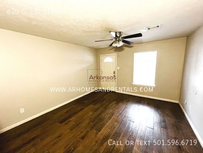 630 S 1st St in Austin, AR - Building Photo - Building Photo