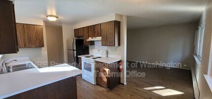 5801 13th Ave SE in Lacey, WA - Building Photo - Building Photo