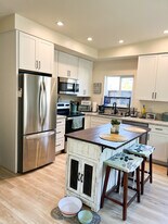 955 Nardo Rd in Encinitas, CA - Building Photo