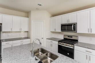 525 Janette Ct in Royse City, TX - Building Photo - Building Photo