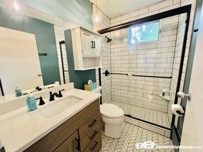 2928 Dean Pkwy in Minneapolis, MN - Building Photo - Building Photo