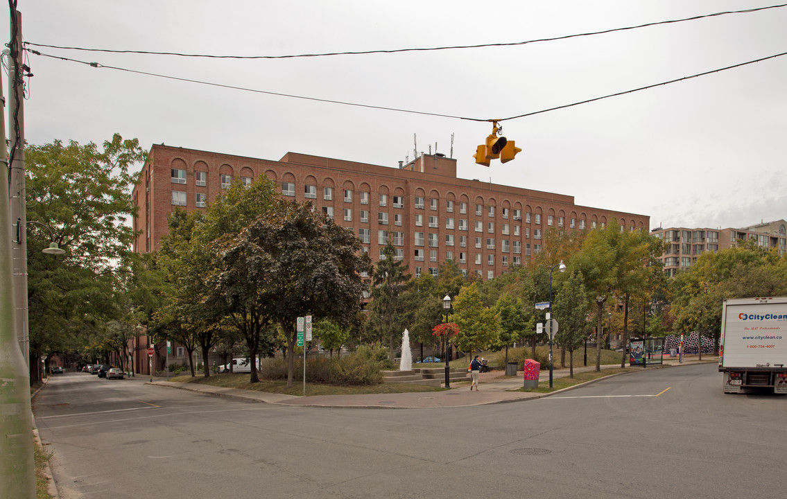 Windmill Line Co-operative in Toronto, ON - Building Photo