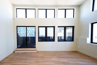 25 Leroy Pl in New Rochelle, NY - Building Photo - Building Photo