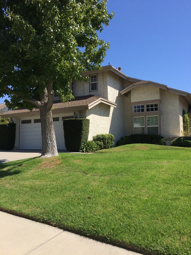 property at 1835 Ridgewood Dr