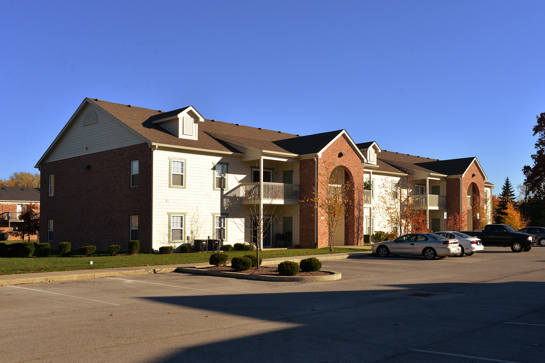 Dublin Glen Apartments in Brownsburg, IN - Building Photo