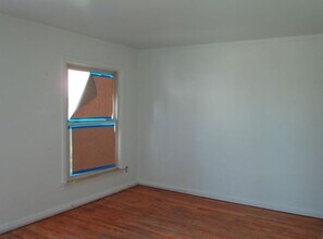 22825 Brittany Ave in Eastpointe, MI - Building Photo - Building Photo