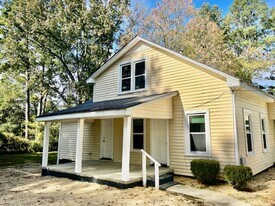 102 Tyler St NW in Rome, GA - Building Photo