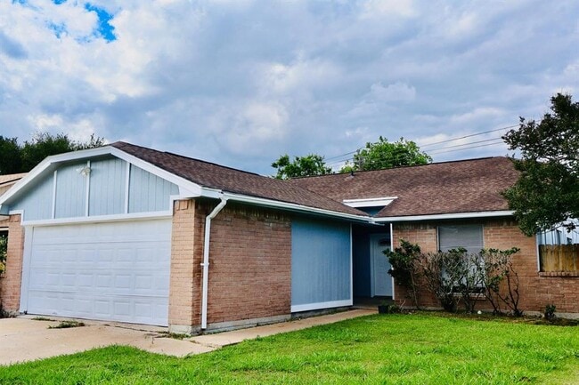 14054 Bell Towne Dr in Sugar Land, TX - Building Photo - Building Photo