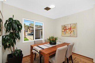 24639 Leona Dr in Hayward, CA - Building Photo - Building Photo