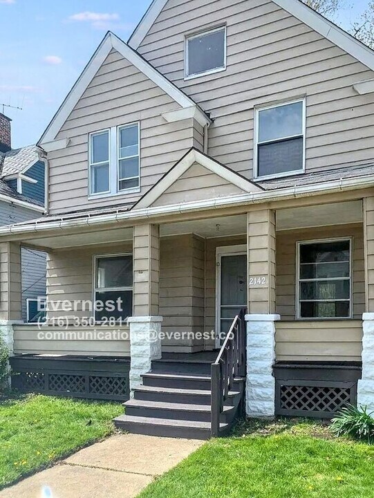 2142 W 105th St in Cleveland, OH - Building Photo