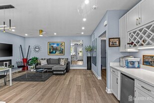 64 Sheridan Ave in Seaside Heights, NJ - Building Photo