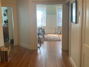 208A Winthrop Rd, Unit 3 in Brookline, MA - Building Photo - Building Photo