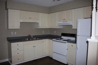 2469 3rd Ave in Huntington, WV - Building Photo - Building Photo
