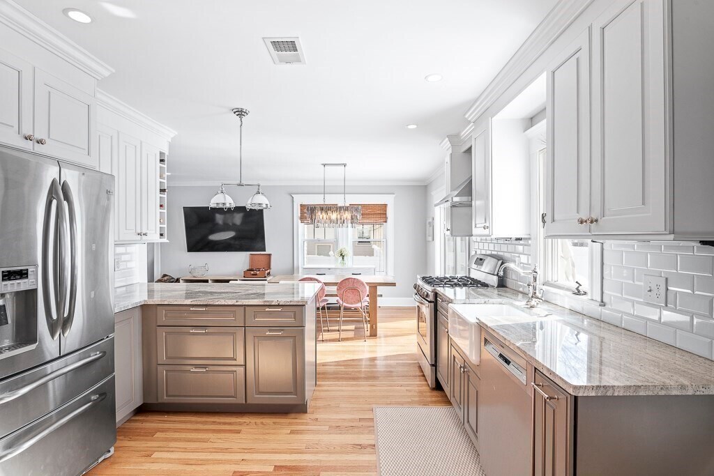 16 Alvarado Ave in Boston, MA - Building Photo