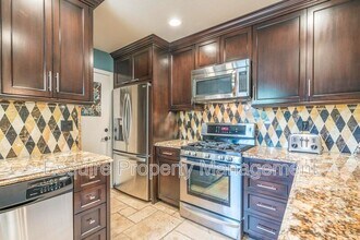 1351 El Lazo Ct in Camarillo, CA - Building Photo - Building Photo